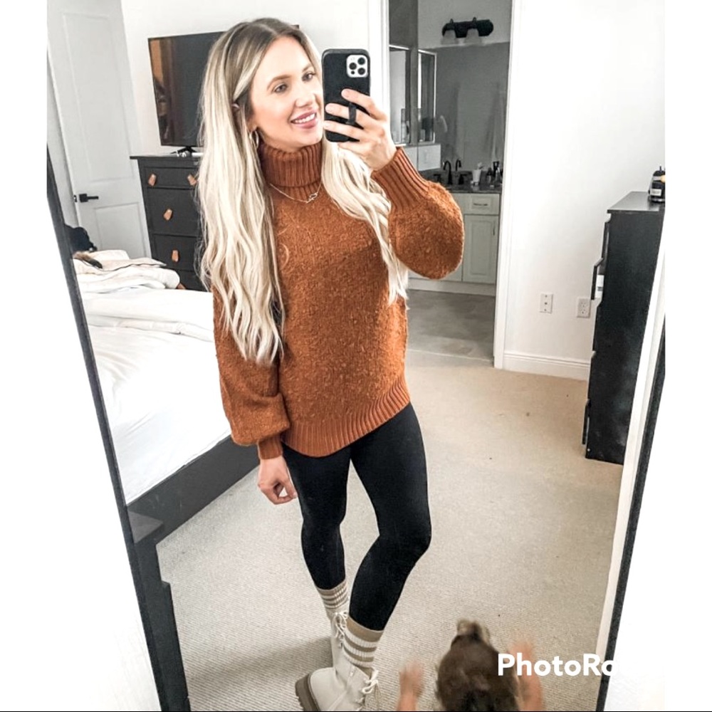 Casual Corner Tan Long Sleeve Turtleneck Sweater.